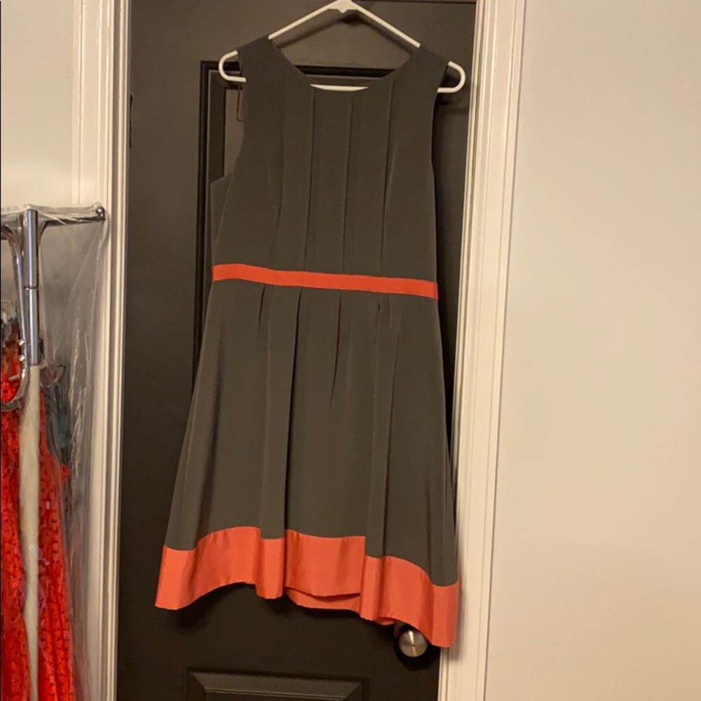 Jessica Simpson Gray and Coral Midi Dress